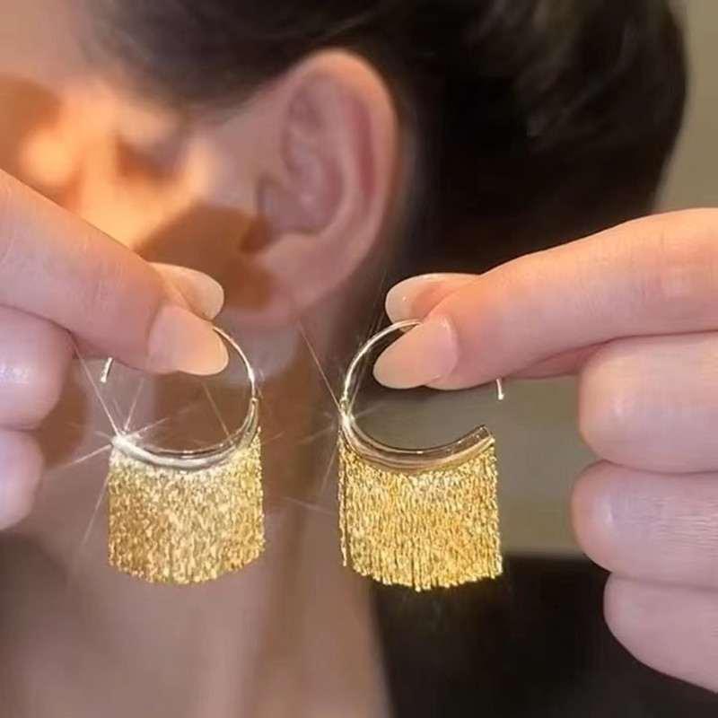 Unique Design Dynamic Tassel Drop Earrings – Gold & Silver for Women